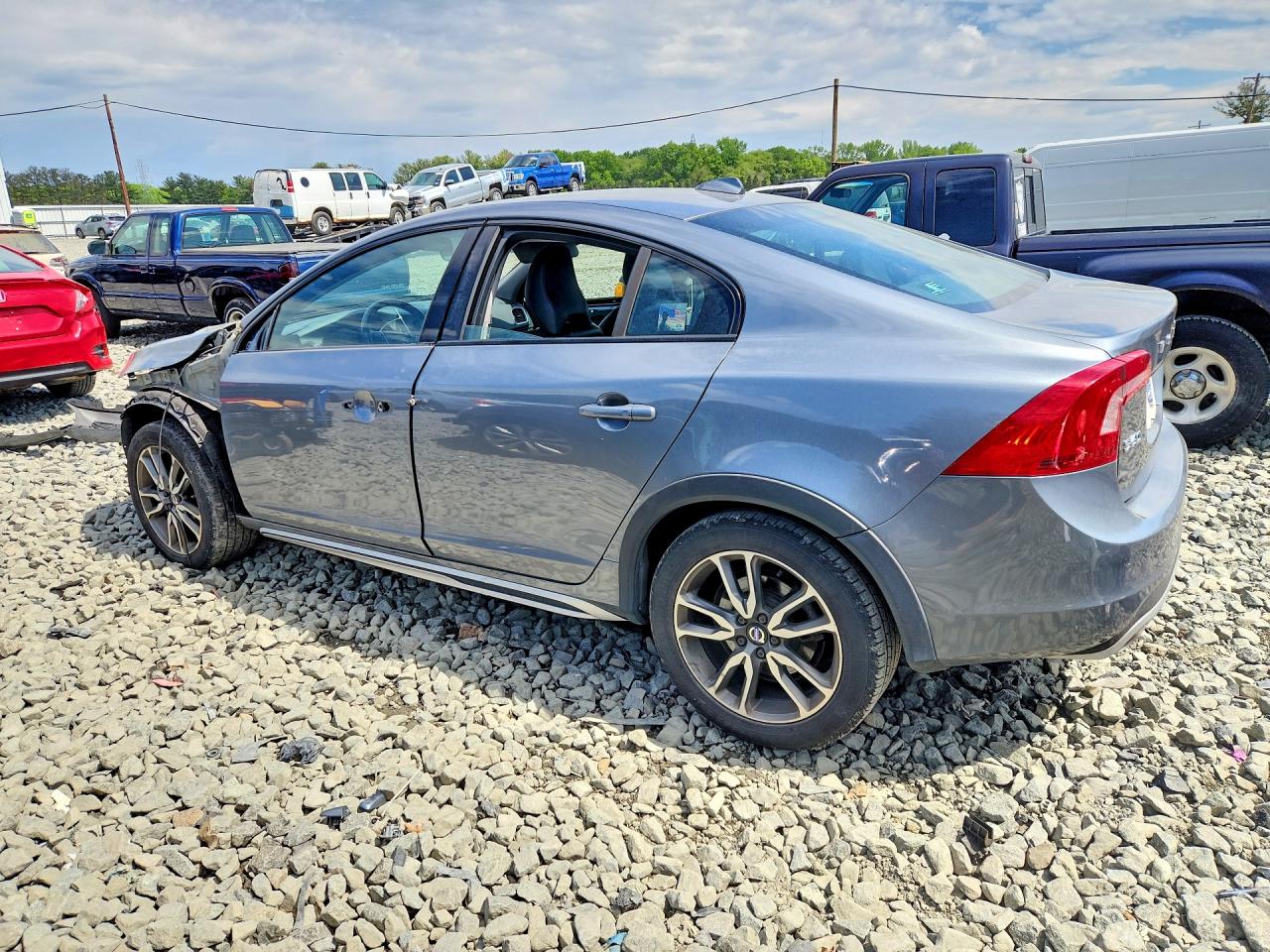 2017 VOLVO S60 CROSS COUNTRY Platinum