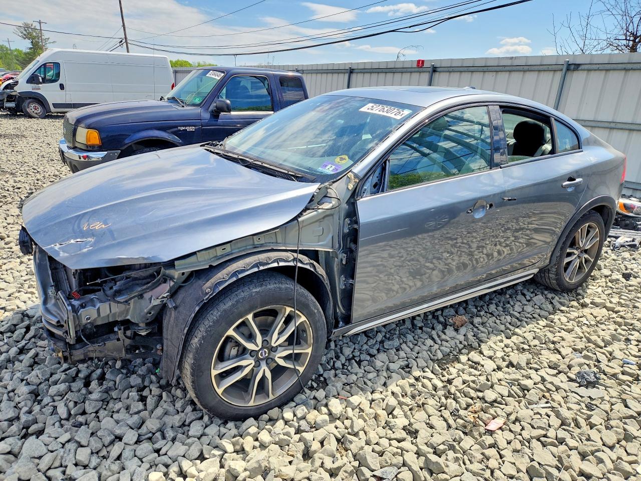 2017 VOLVO S60 CROSS COUNTRY Platinum