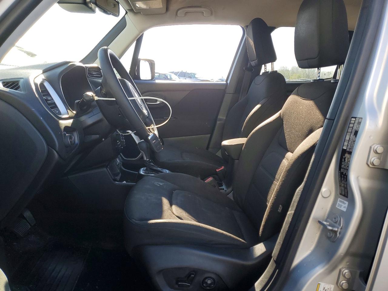 2019 JEEP RENEGADE LATITUDE 4X2