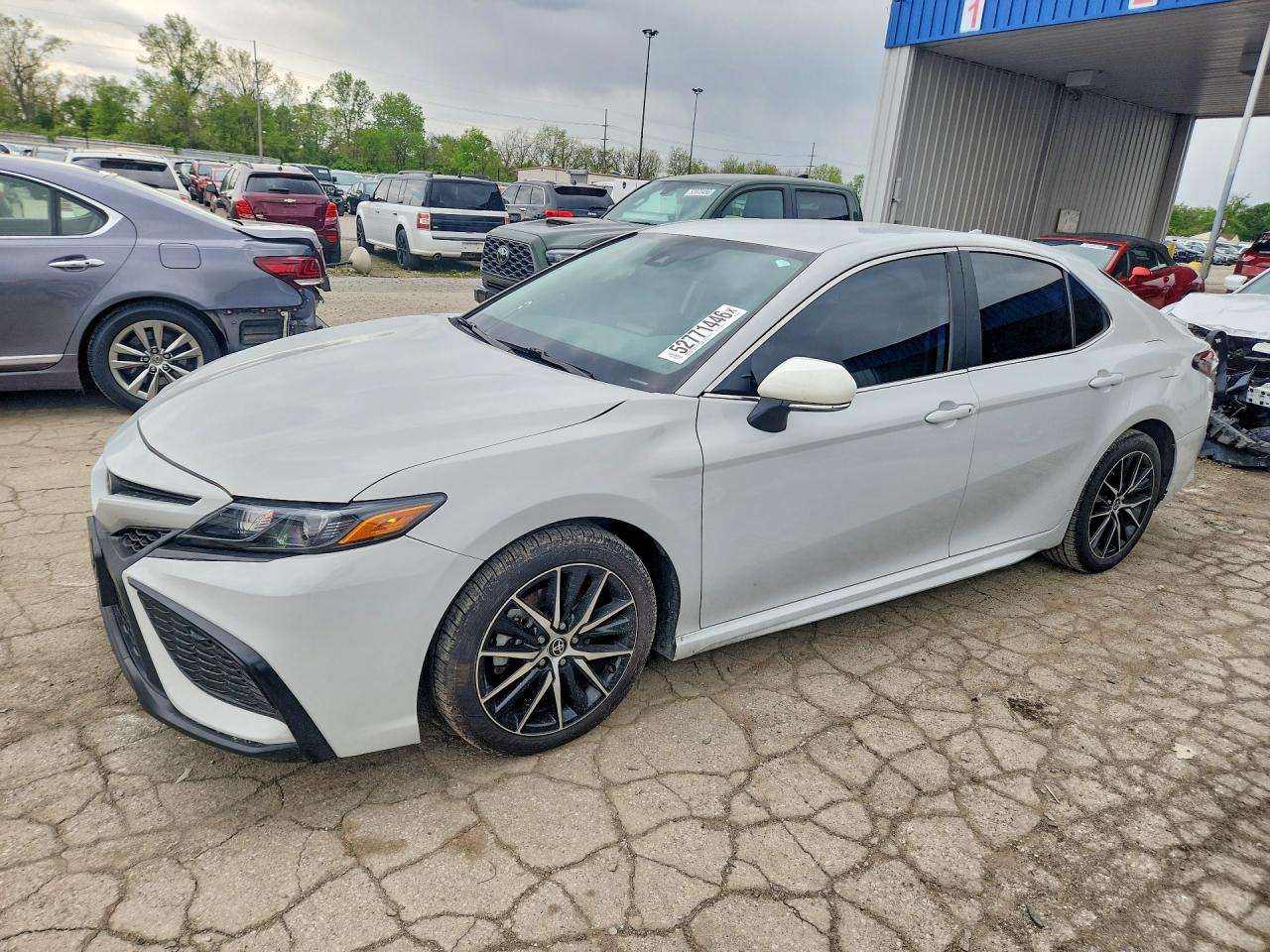 2024 TOYOTA CAMRY