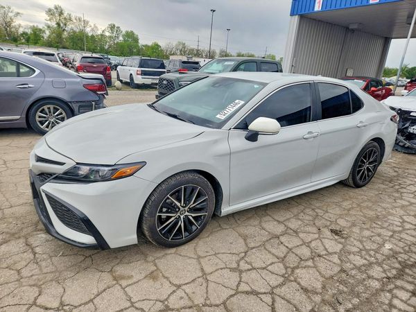 2024 TOYOTA CAMRY