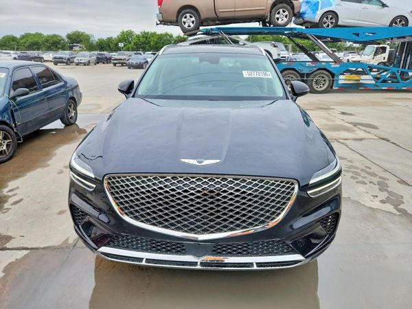 2025 GENESIS GV70