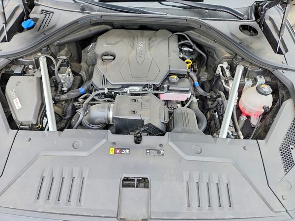 2025 GENESIS GV70