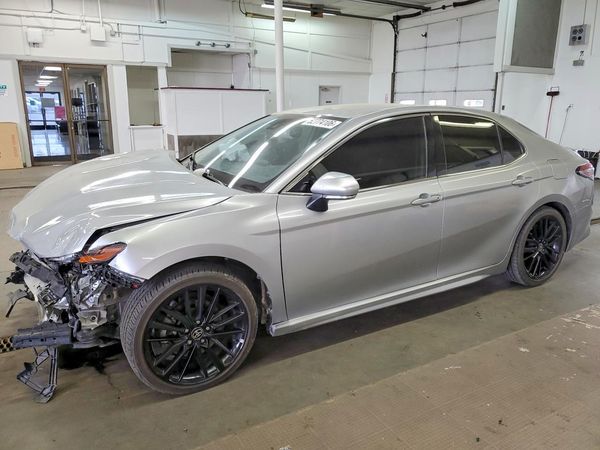 2021 TOYOTA CAMRY