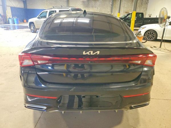 2022 KIA K5