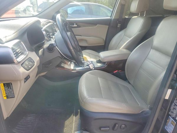 2017 KIA SORENTO EX — DENT