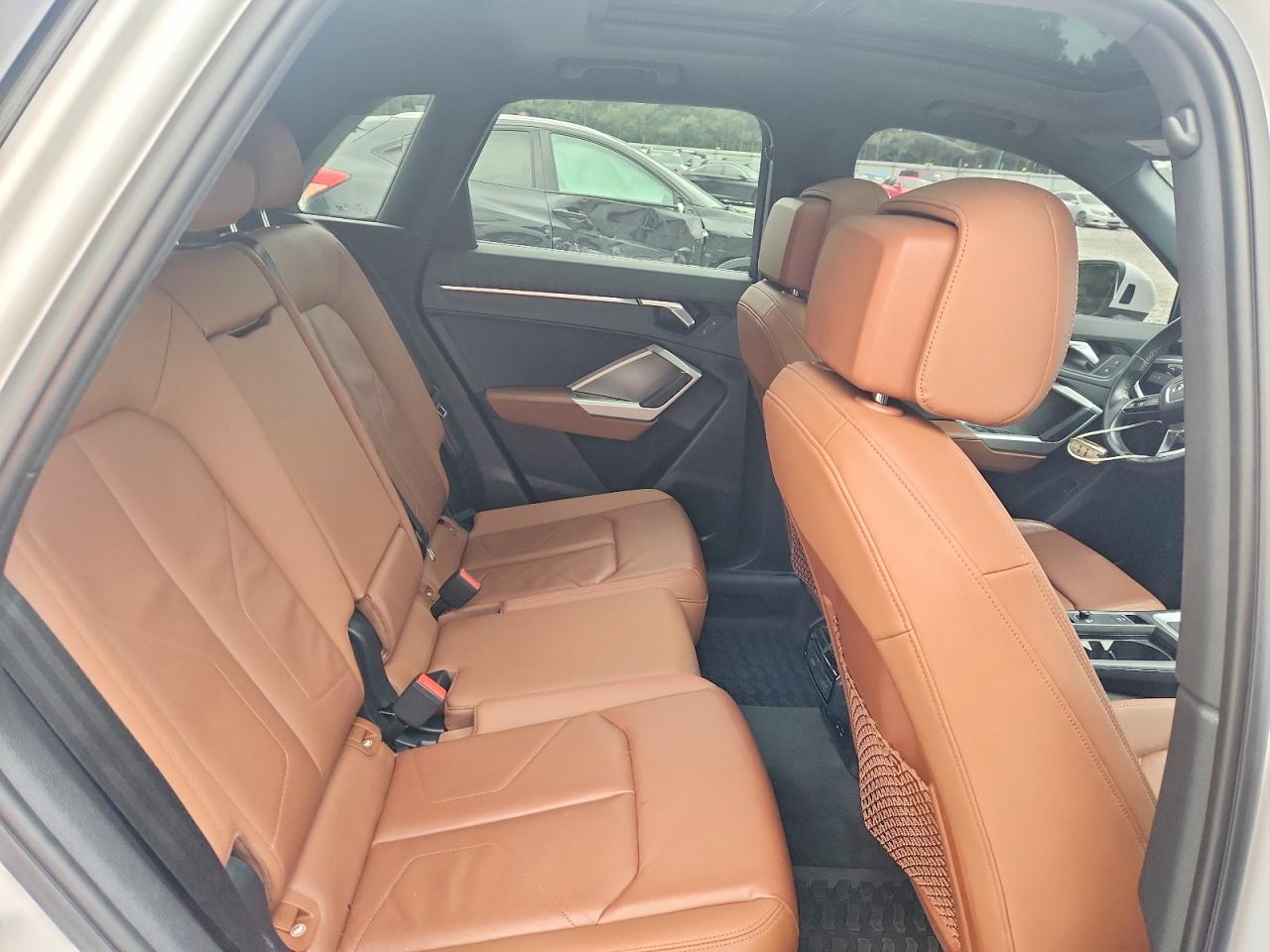 2020 AUDI Q3 quattro Premium