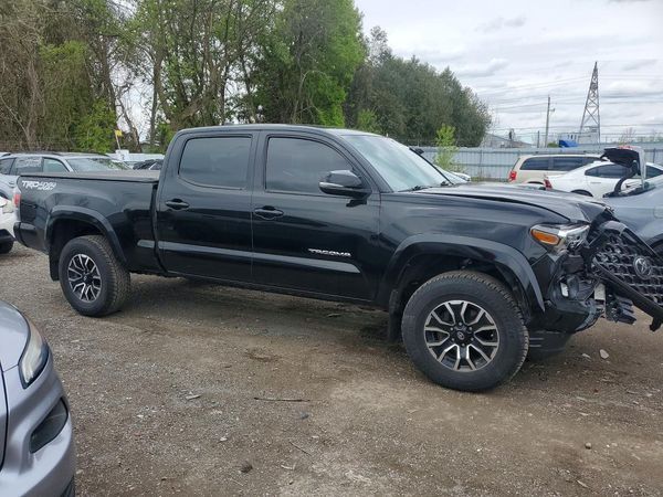 2022 TOYOTA TACOMA SR5