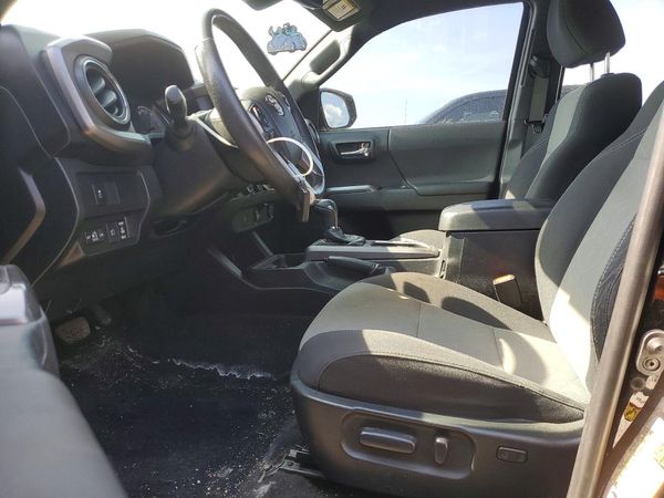 2022 TOYOTA TACOMA SR5