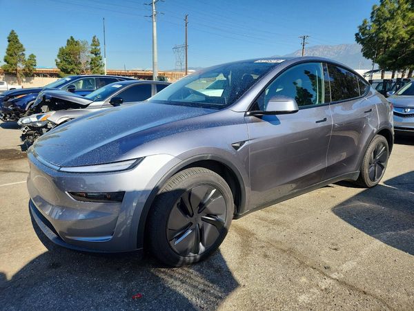 2026 TESLA MODEL Y