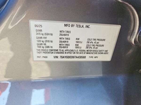 2026 TESLA MODEL Y