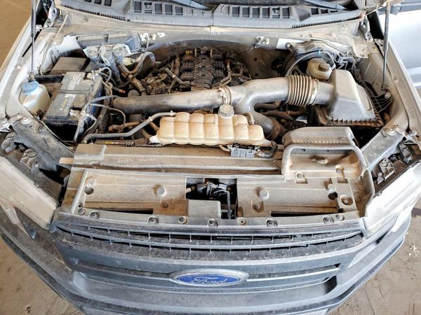 2020 FORD F150 — Engine bay