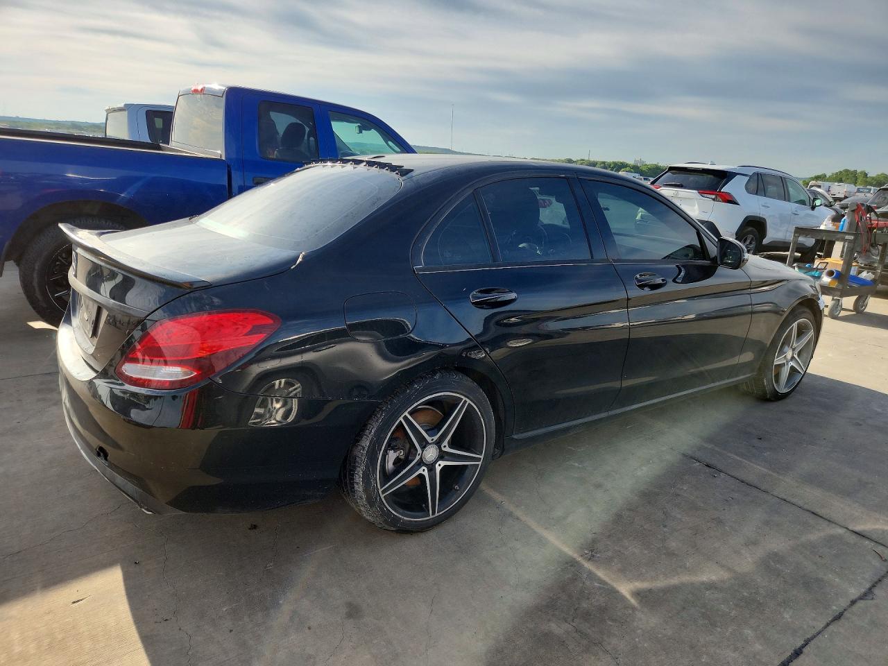 2016 MERCEDES-BENZ C C300