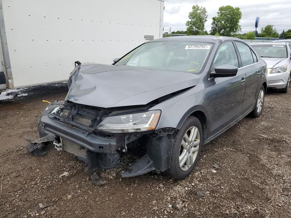 2017 VOLKSWAGEN JETTA S — Front 3/4