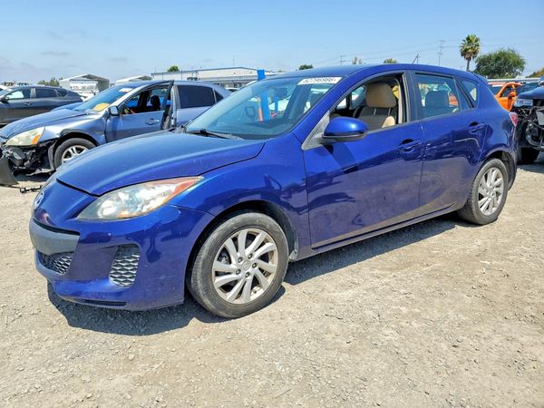 2012 MAZDA 3 Touring/GS — Front 3/4