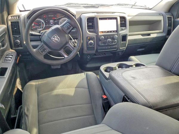 2022 RAM 1500 CLASSIC Tradesman