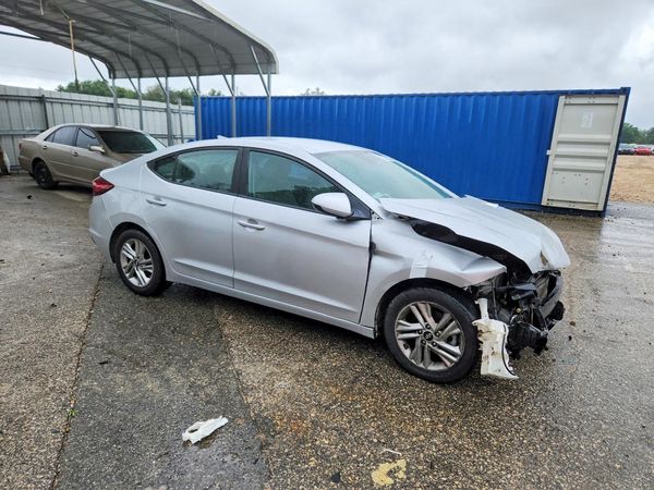 2019 HYUNDAI ELANTRA — Passenger 3/4