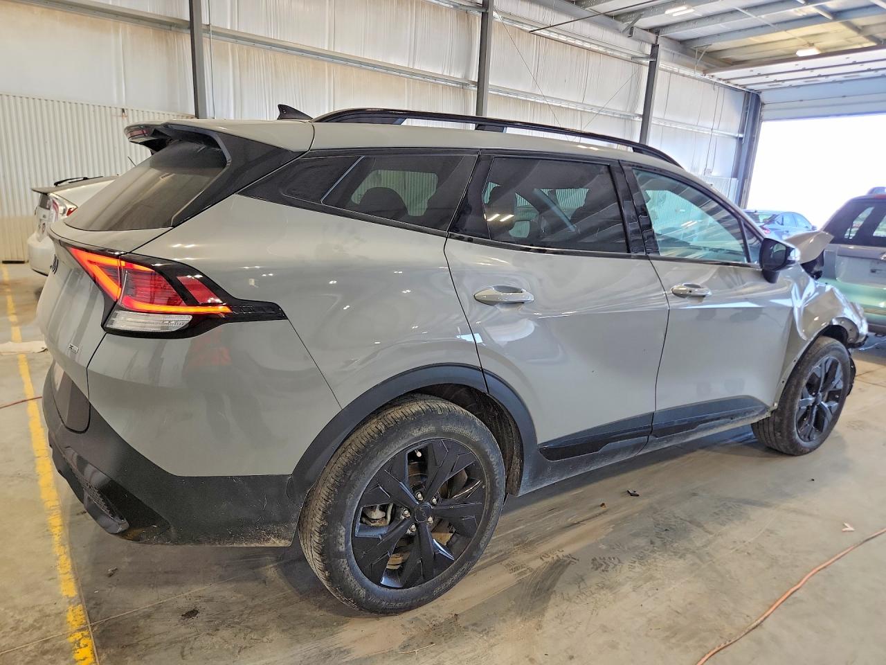 2025 KIA SPORTAGE X-LINE