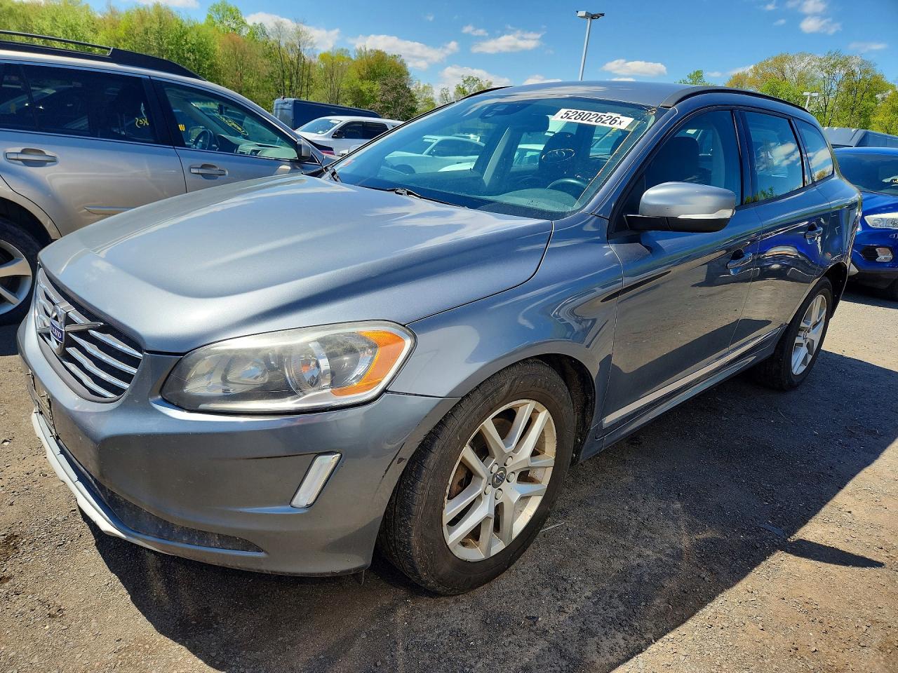 2017 VOLVO XC60 Base