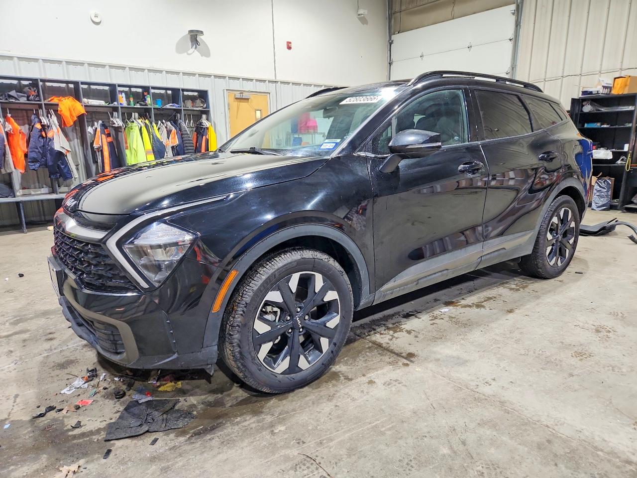 2023 KIA SPORTAGE X-LINE