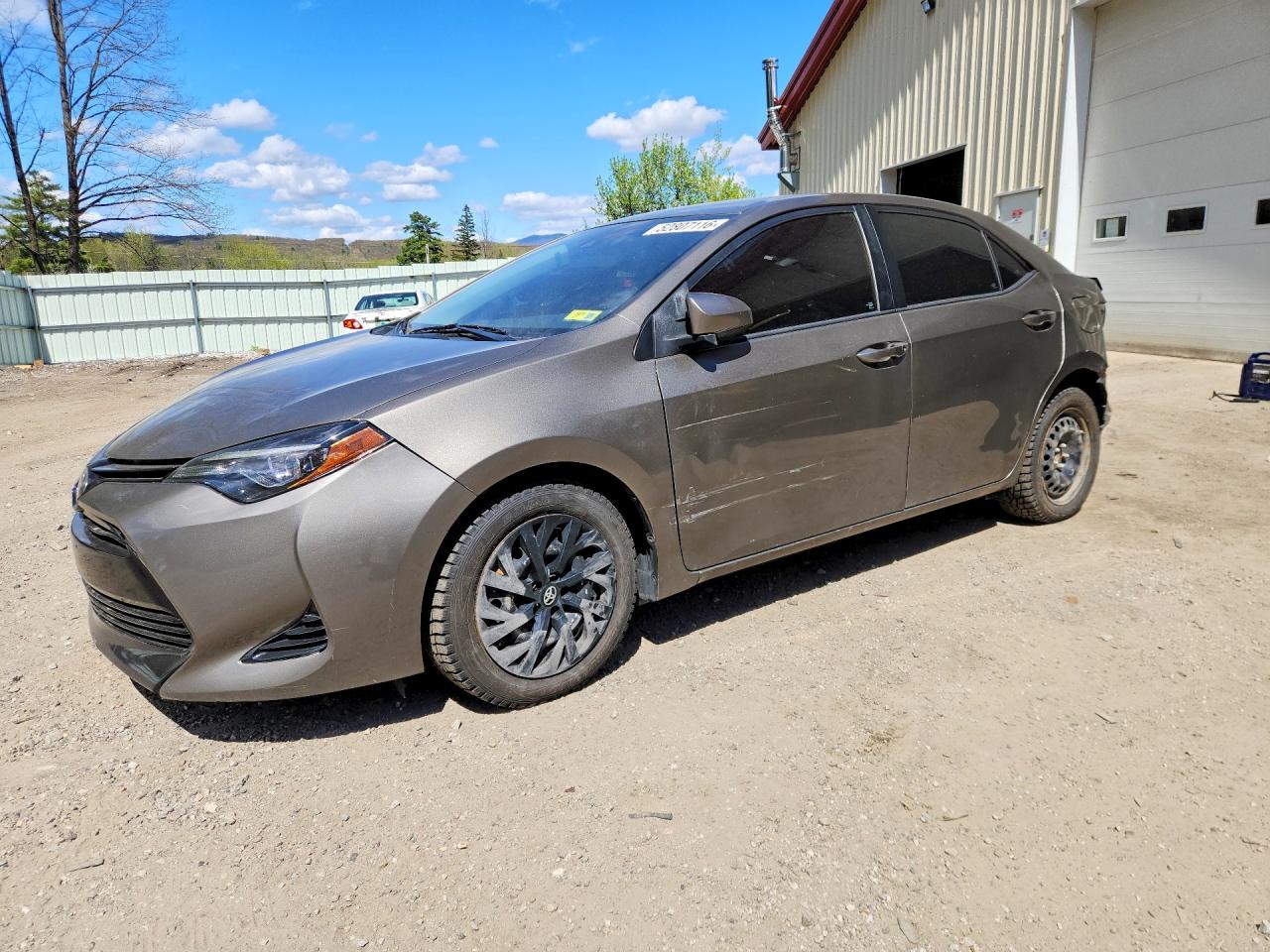 2017 TOYOTA COROLLA