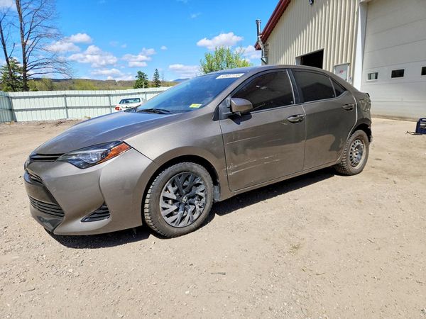 2017 TOYOTA COROLLA