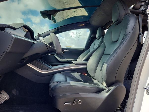 2024 TESLA MODEL X
