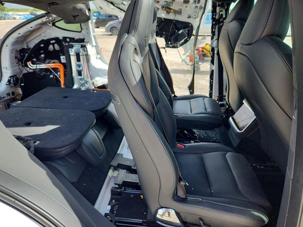 2024 TESLA MODEL X
