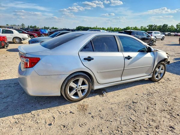 2013 TOYOTA CAMRY