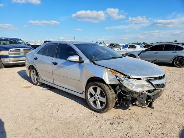 2013 TOYOTA CAMRY