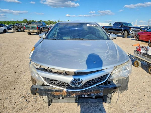 2013 TOYOTA CAMRY
