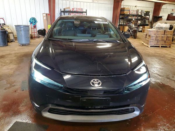 2024 TOYOTA PRIUS
