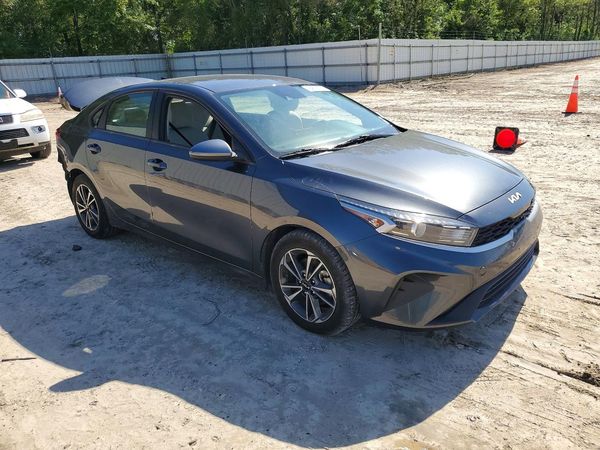 2022 KIA FORTE FE, LXS