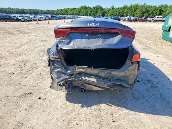 2022 KIA FORTE FE, LXS