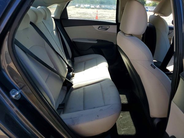 2022 KIA FORTE FE, LXS