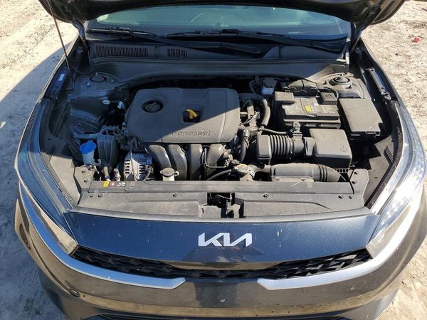 2022 KIA FORTE FE, LXS