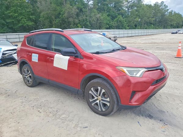 2016 TOYOTA RAV4 LE (X Grade) — Passenger 3/4