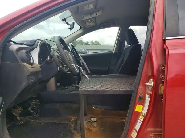 2016 TOYOTA RAV4 LE (X Grade) — DENT