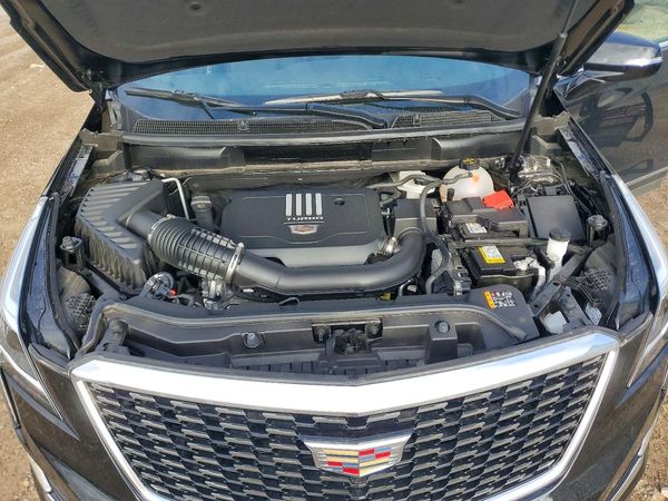 2025 CADILLAC XT5 Premium Luxury — Engine bay