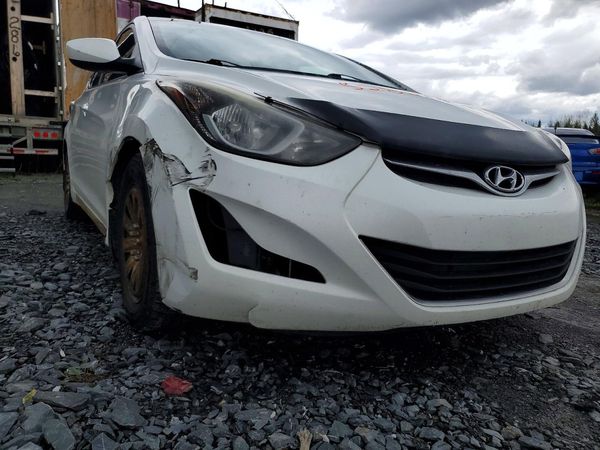2015 HYUNDAI ELANTRA GLS(Middle)