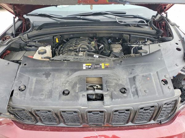 2025 JEEP GRAND CHEROKEE Laredo, Altitude