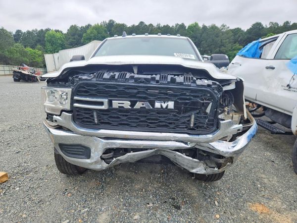2022 RAM 3500