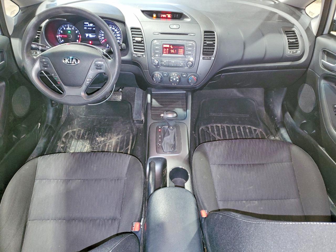 2016 KIA FORTE GL (Middle-Low Grade)