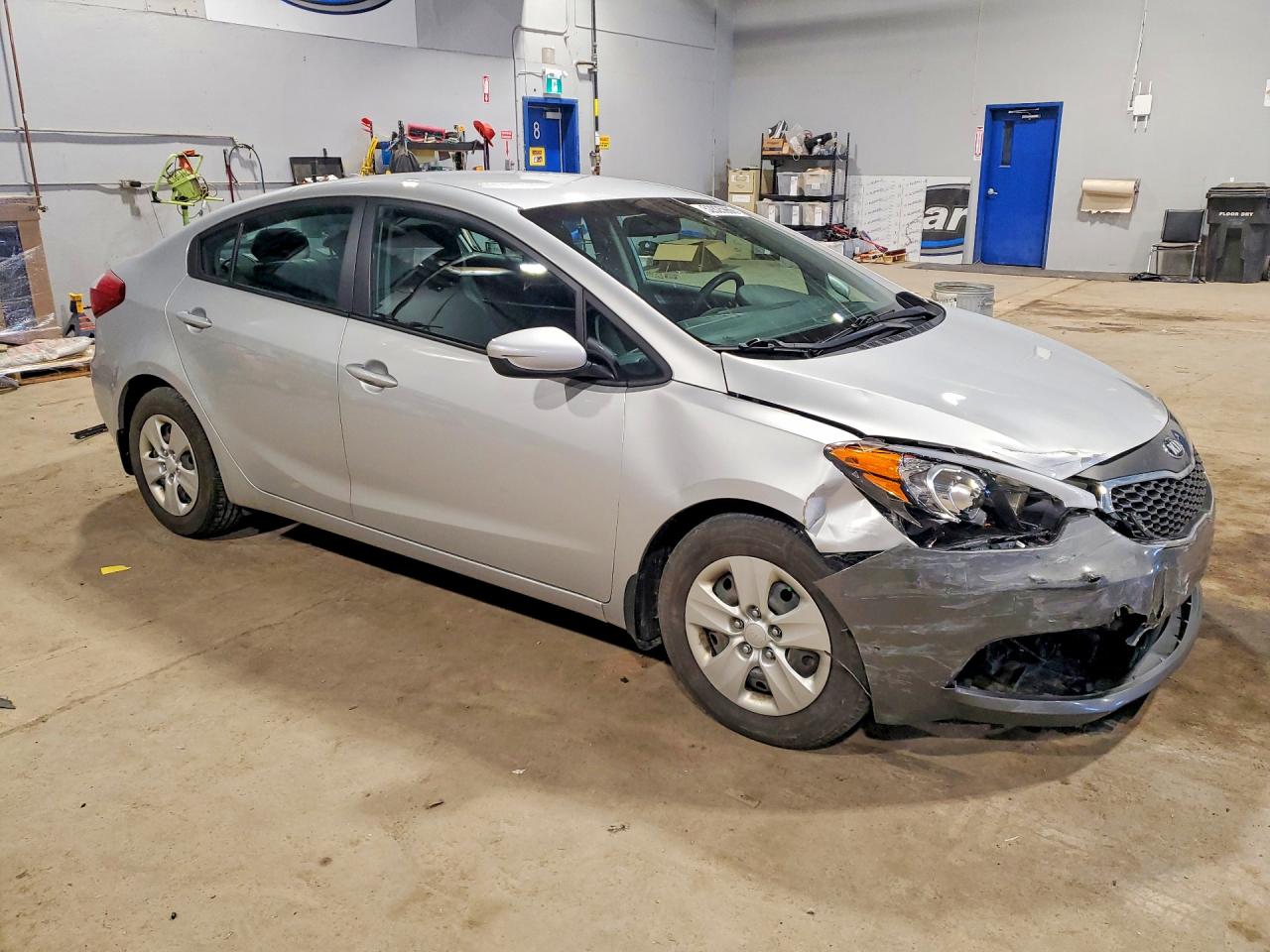2016 KIA FORTE GL (Middle-Low Grade)