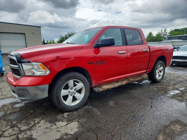 2016 RAM 1500 SLT CREW CAB 4X4