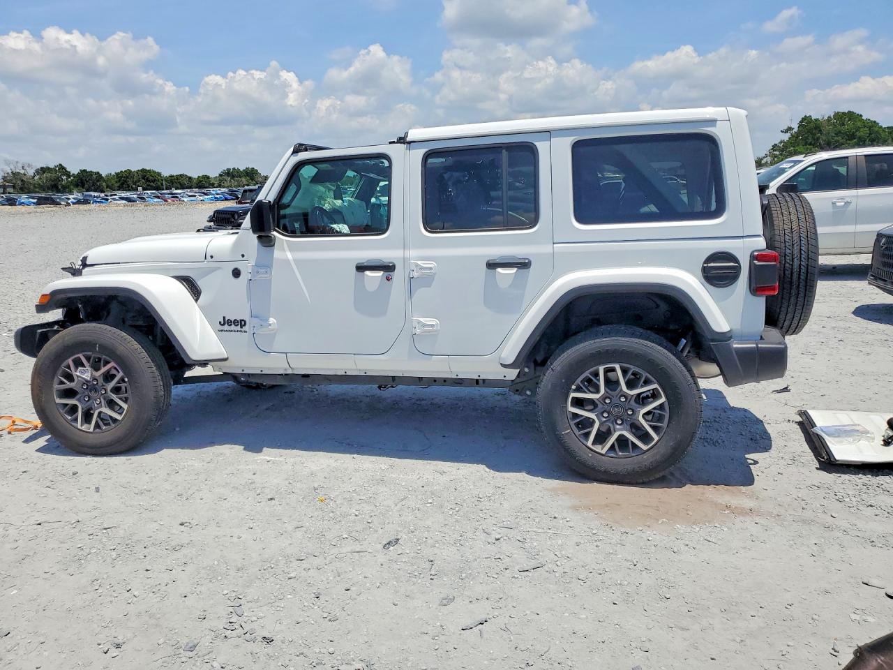 2026 JEEP WRANGLER 4-DOOR SAHARA