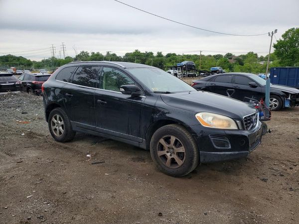 2012 VOLVO XC60