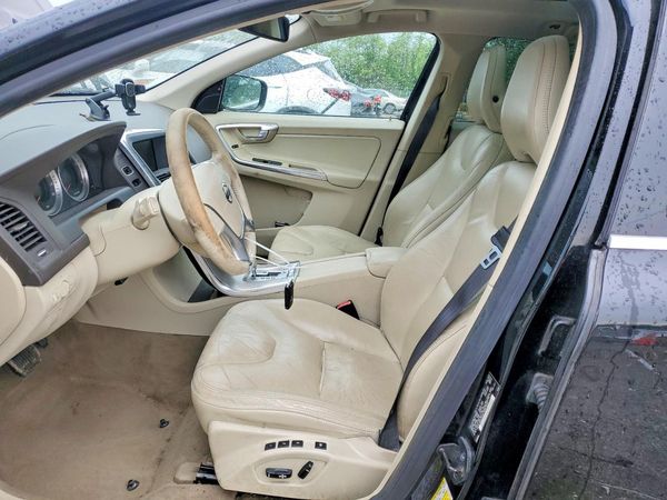 2012 VOLVO XC60