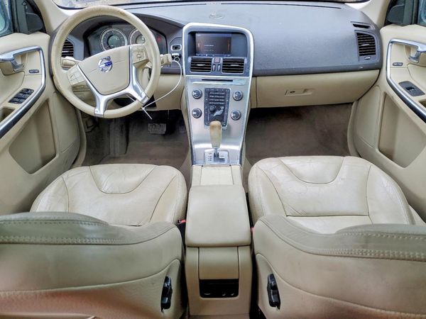 2012 VOLVO XC60