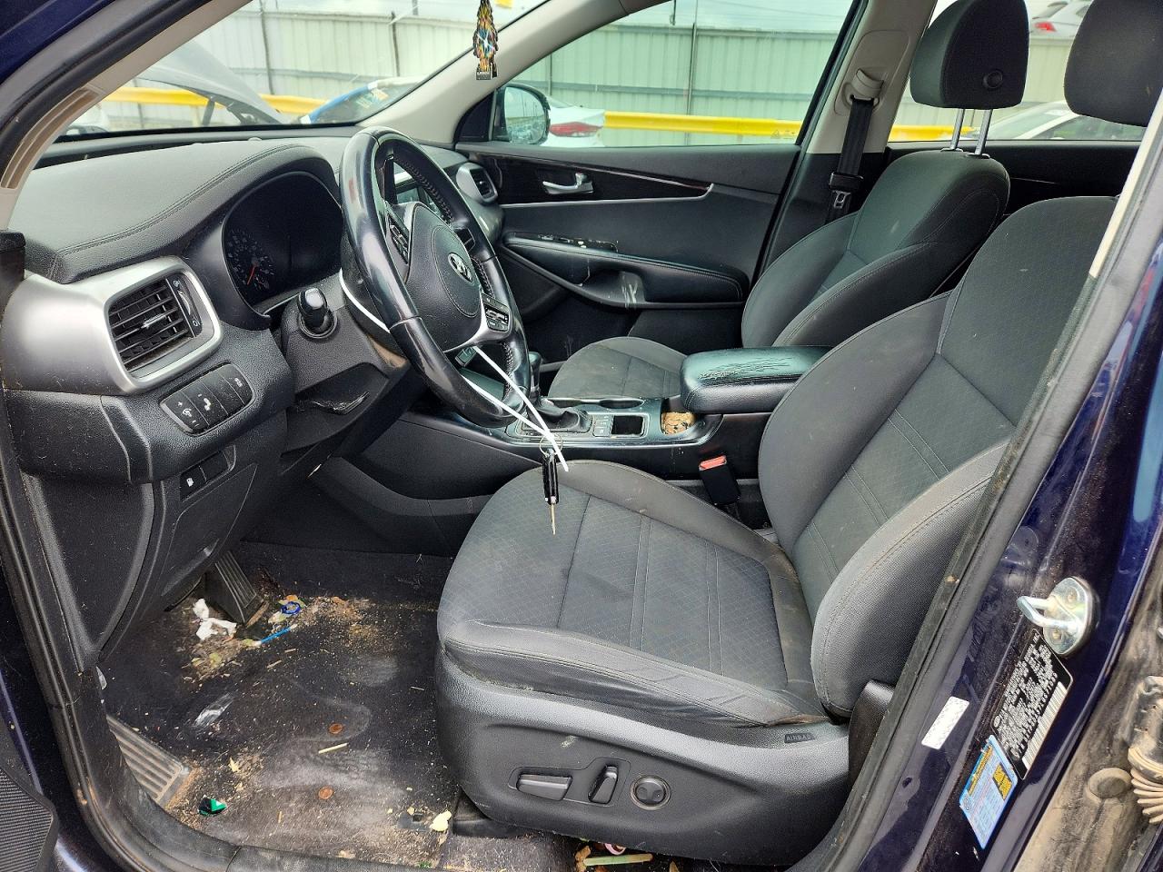 2020 KIA SORENTO L, LX, S